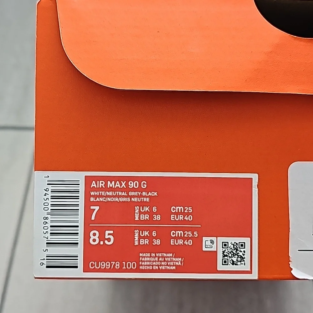 Shoes - Picture 4 of 4